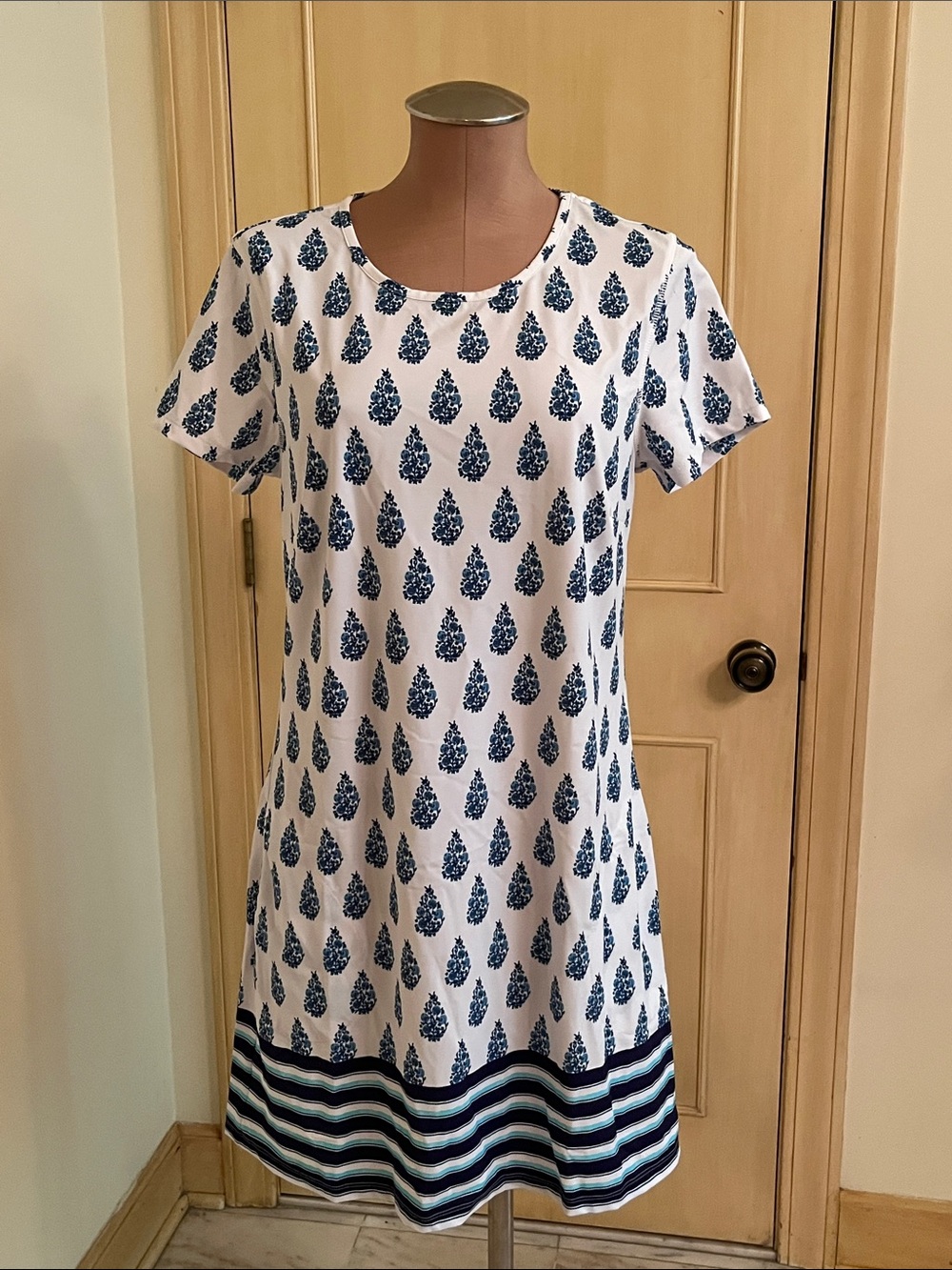 CABANA LIFE NWT Resort Cruise Floral White/Navy Short SLV 2 Pocket Shift Dress L